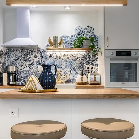 Apartment Chic & Comfort Homes In # 3