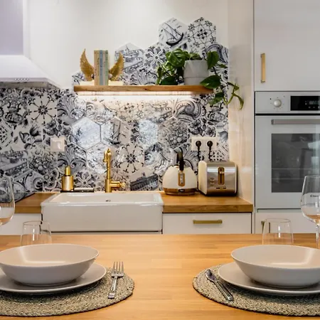 Apartment Chic & Comfort Homes In # 3