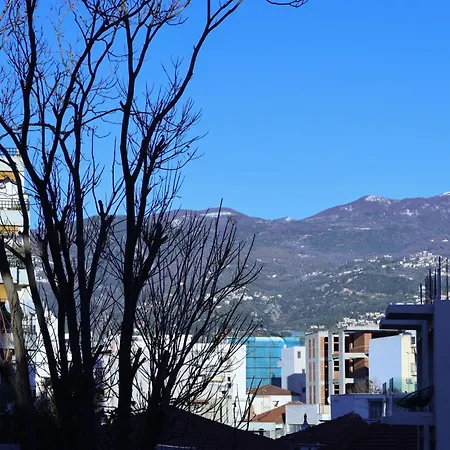 Chic & Comfort Homes In # 3